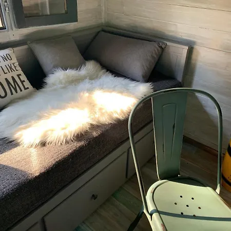 Off Mode - Erdei Fahaz A Toparton *