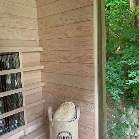 Off Mode - Erdei Fahaz A Toparton Daire