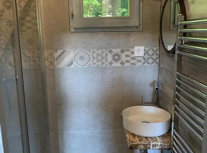 Apartmán Off Mode - Erdei Fahaz A Toparton Komló